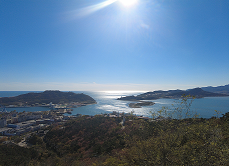 旅順口区の白玉山から旅順港を望む（写真提供：相良 隆博）