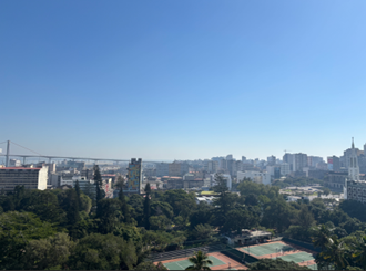 オフィスからのマプト市街風景(筆者撮影)